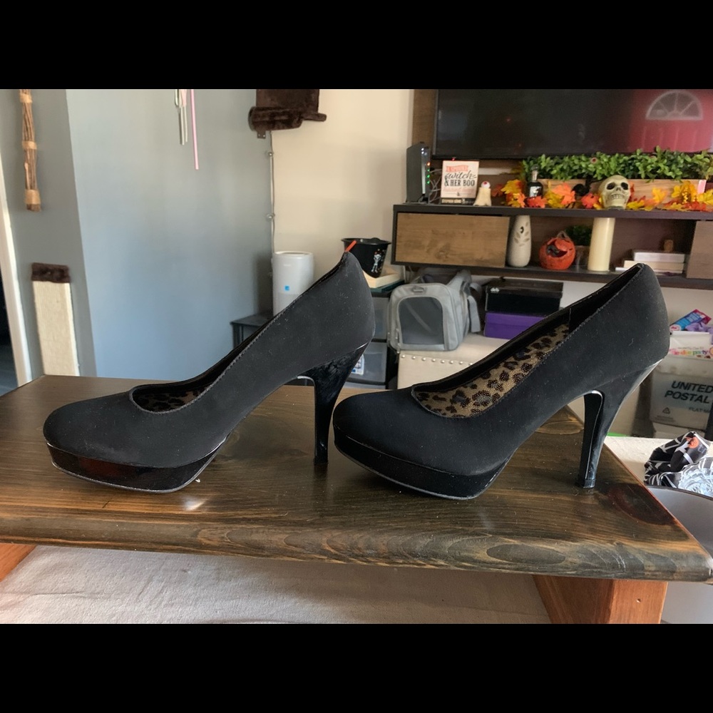Womens 8.5 Heel